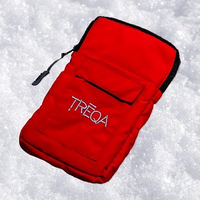 Polar Thermal Phone Case Red on Snow